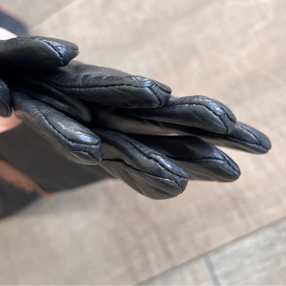Nordstrom Tarnish Leather Gloves Black with Bows Women's Size Small